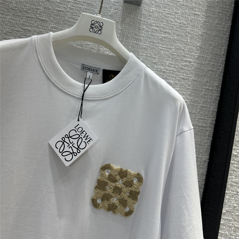 L0ew*! toothbrush embroidered large logo t-shirt replica clothes