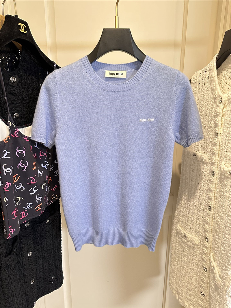 miumiu cashmere short sleeve replica d&g clothing