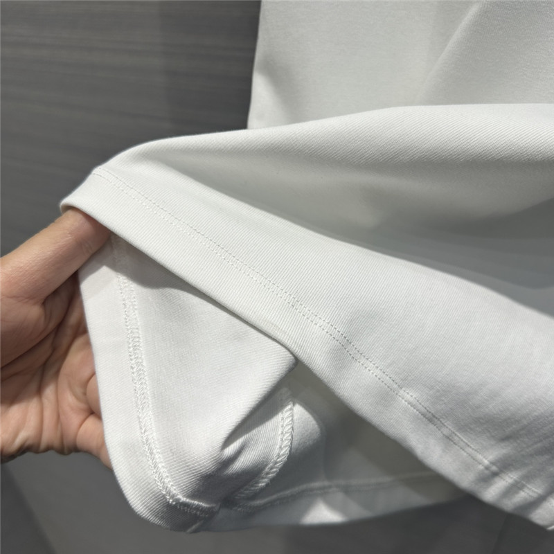 The R0w classic basic three-color treplica d&g clothing