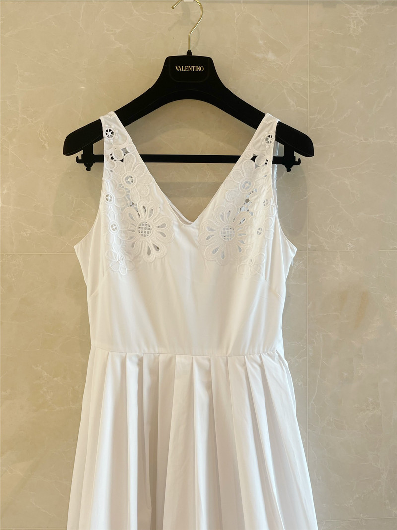 Va1e*ntin0 hollow floral dress replica designer clothes