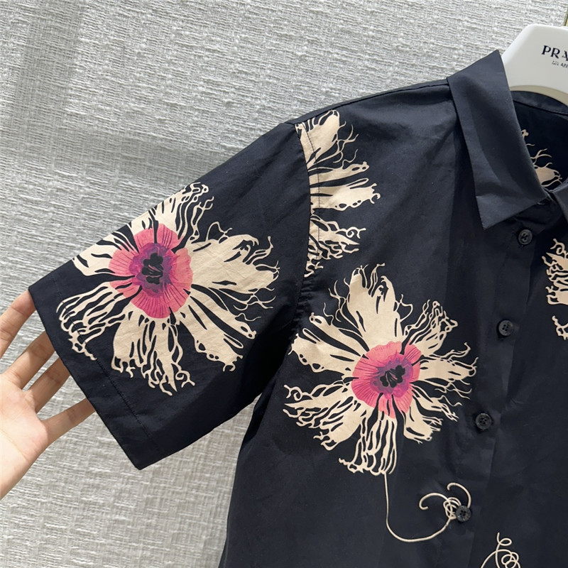 Pra*a black floral print short sleeve shirt replicas clothes