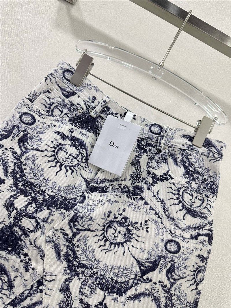 D10r new skirt cheap replica designer clothes