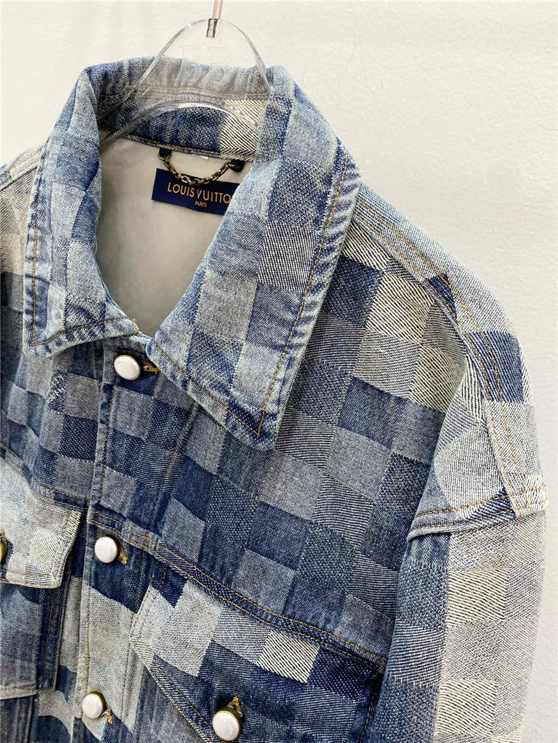 l0vis Vvtt0n lv color changing plaid denim jacket replica clothes
