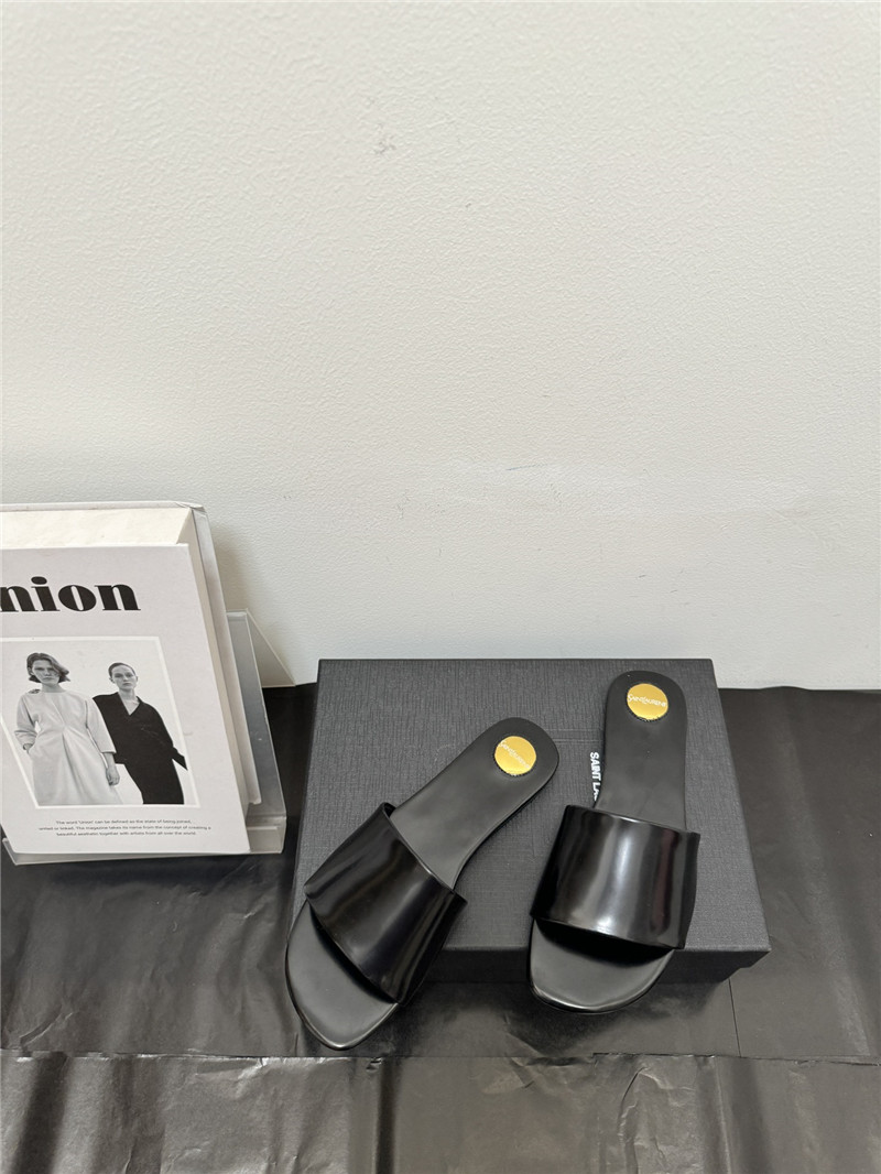 Saint Laurent Carlyle Flat Slide