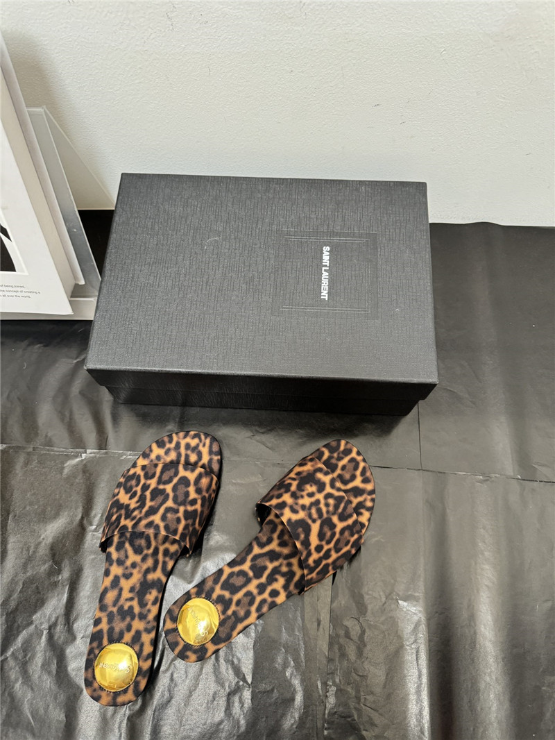 Sa1nt Lau*nt leopard print slides
