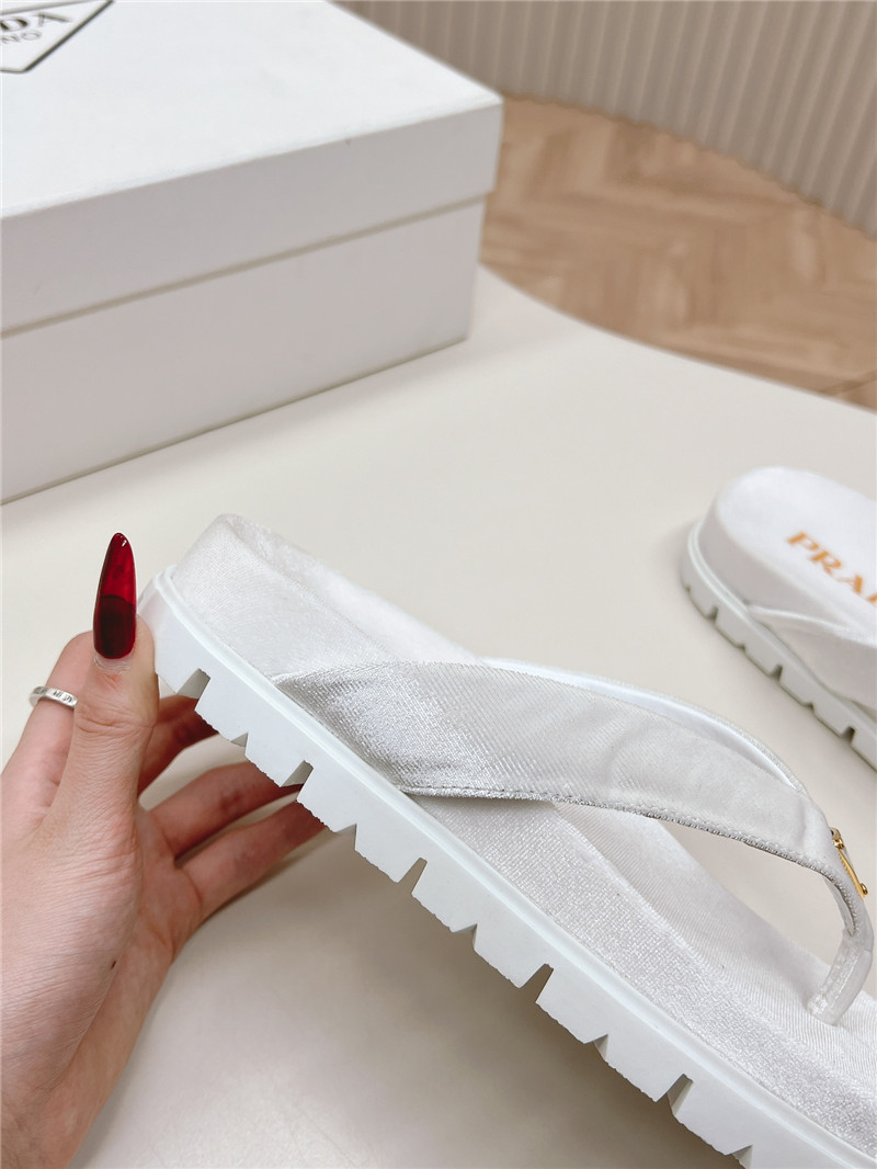 Pra*a velvet thong flip-flops white