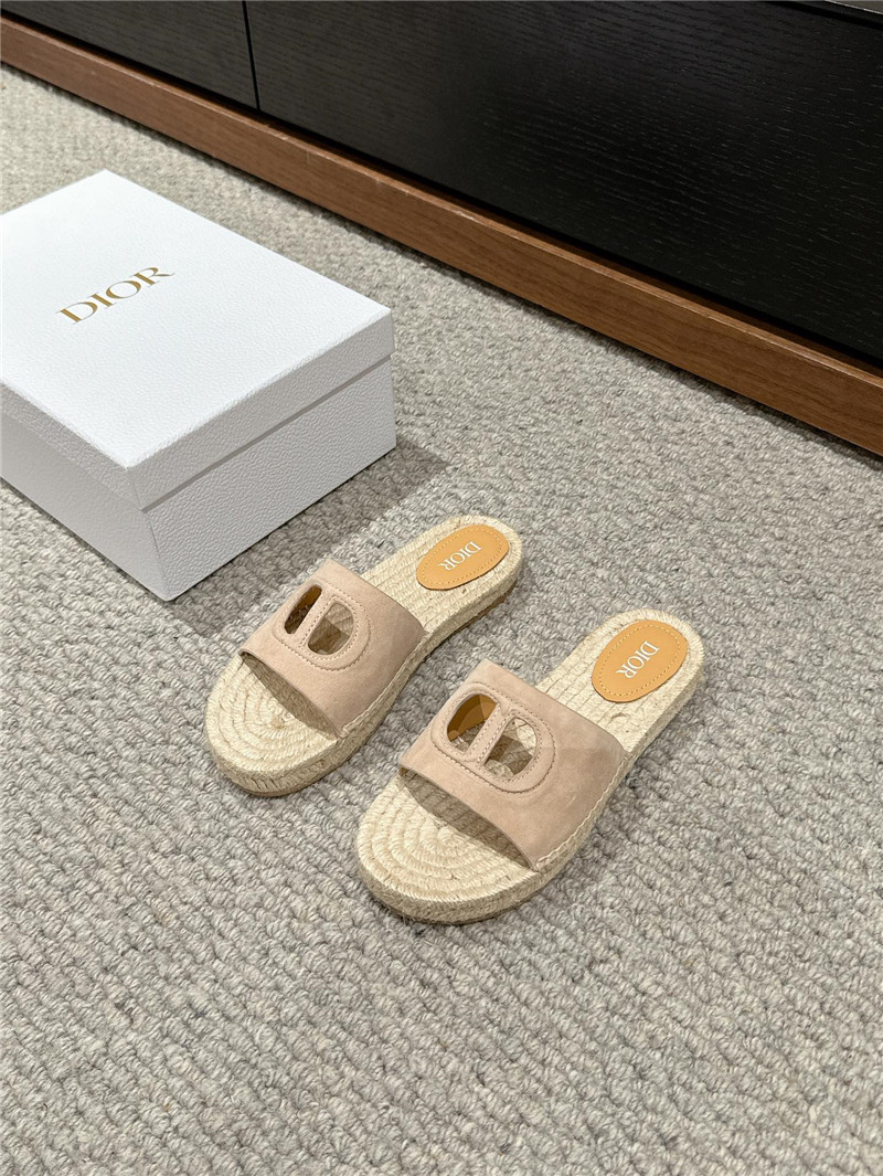 D10r cd suede espadrille slides beige
