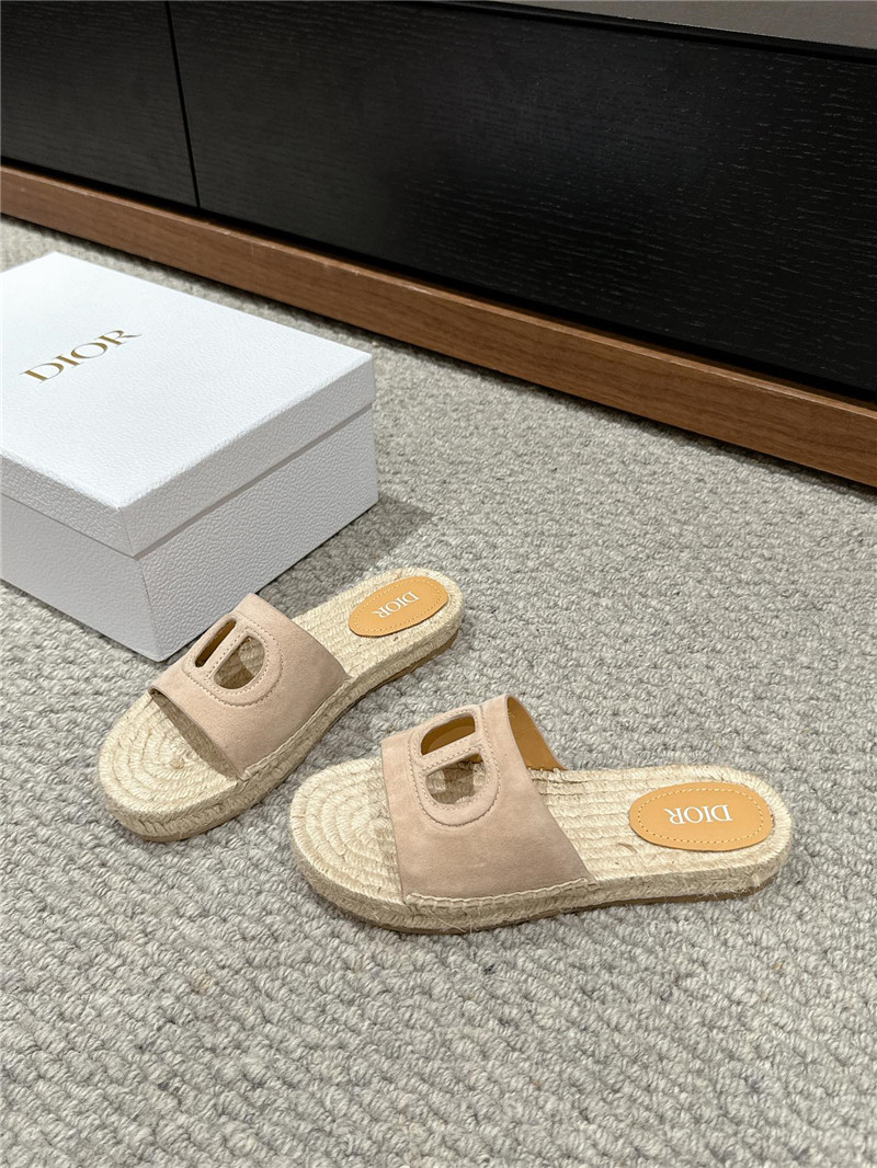 D10r cd suede espadrille slides beige
