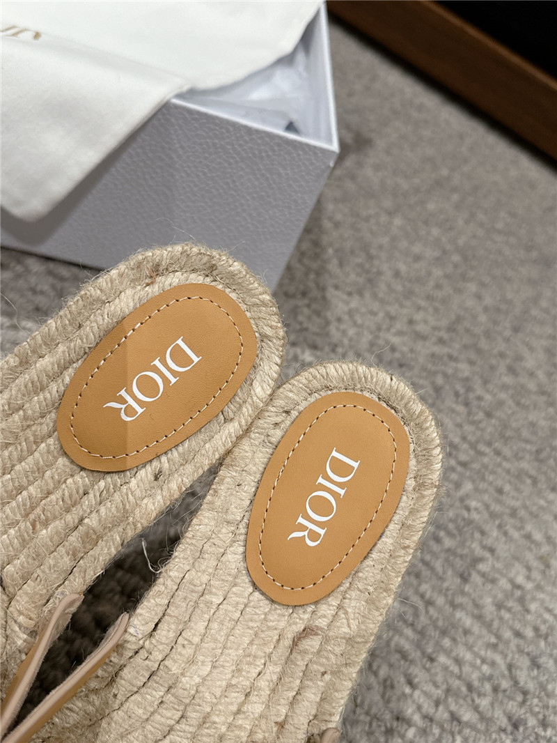 D10r cd suede espadrille slides beige