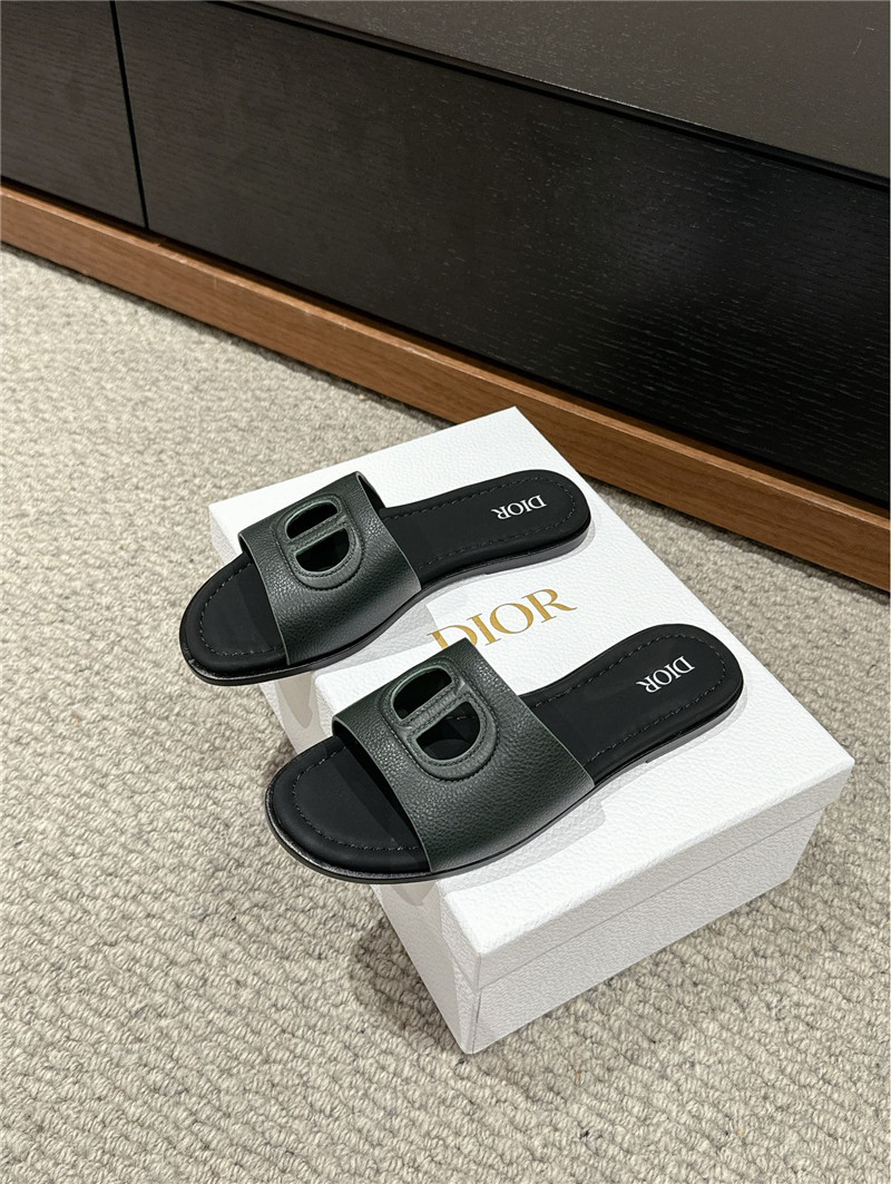 D10r d-club green leather slides