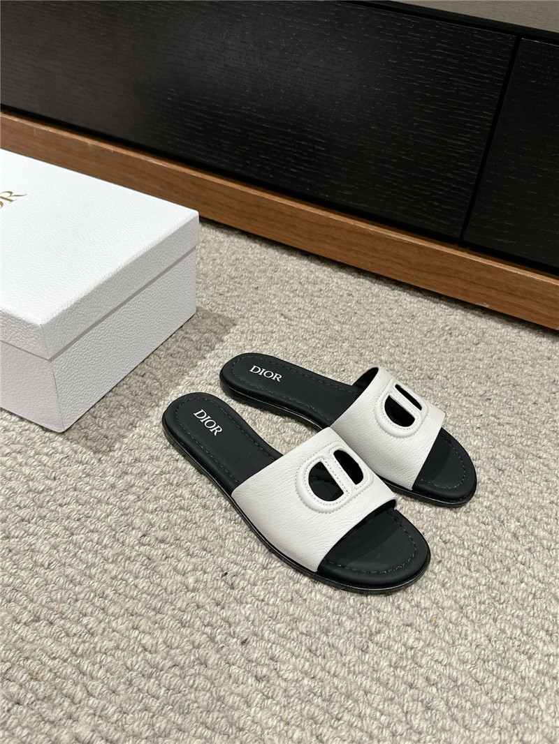 D10r d-club white leather slides