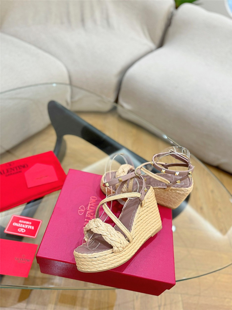 Va1e*ntin0 garavani rockstud raffia leather espadrille sandals beige