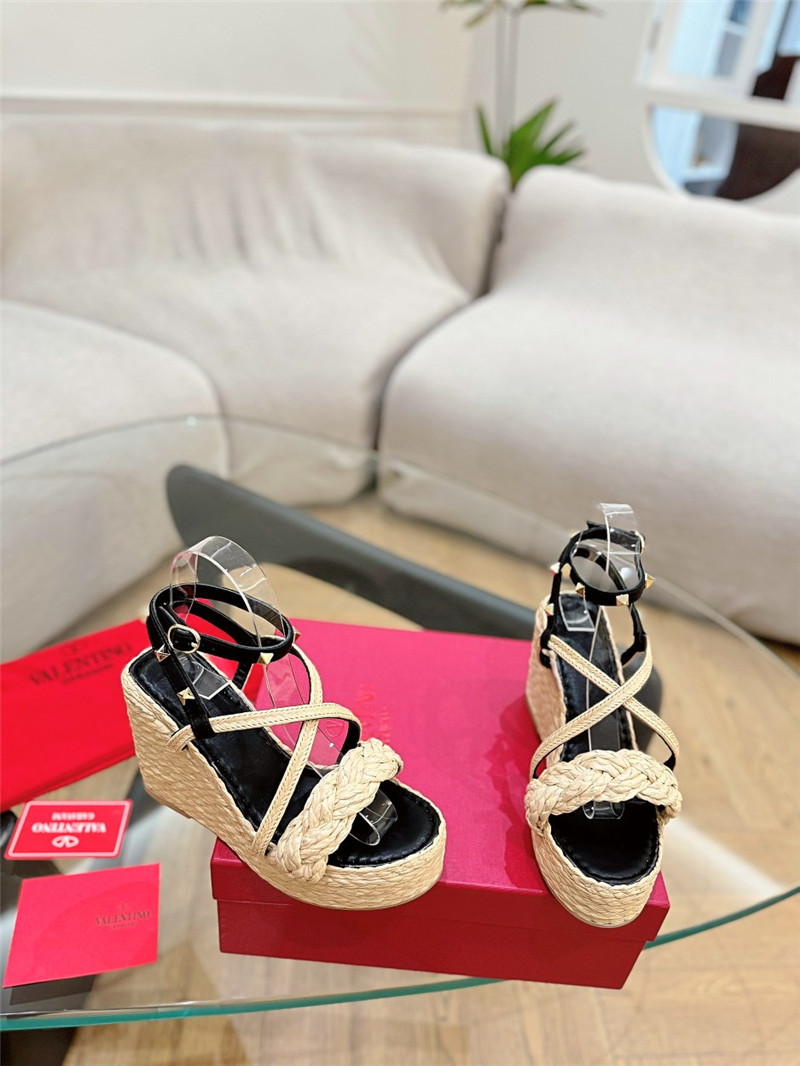 Va1e*ntin0 garavani rockstud raffia leather espadrille sandals