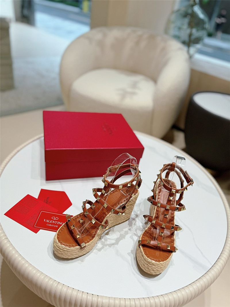 Va1e*ntin0 garavani rockstud wedge sandals brown