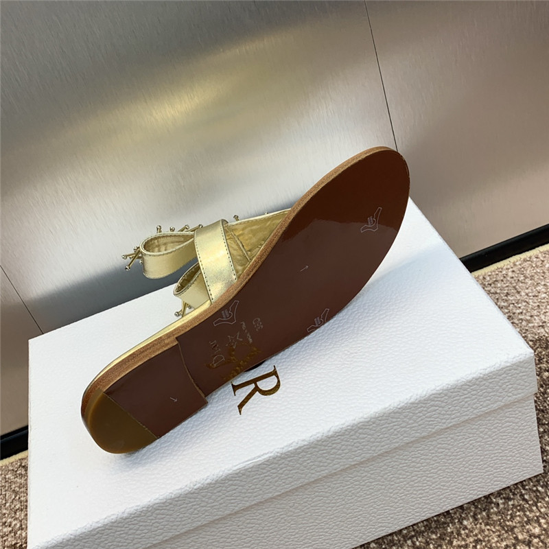 D10r eclat thong sandal gold