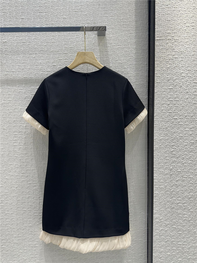 Va1e*ntin0 short sleeve dress replica designer clothes