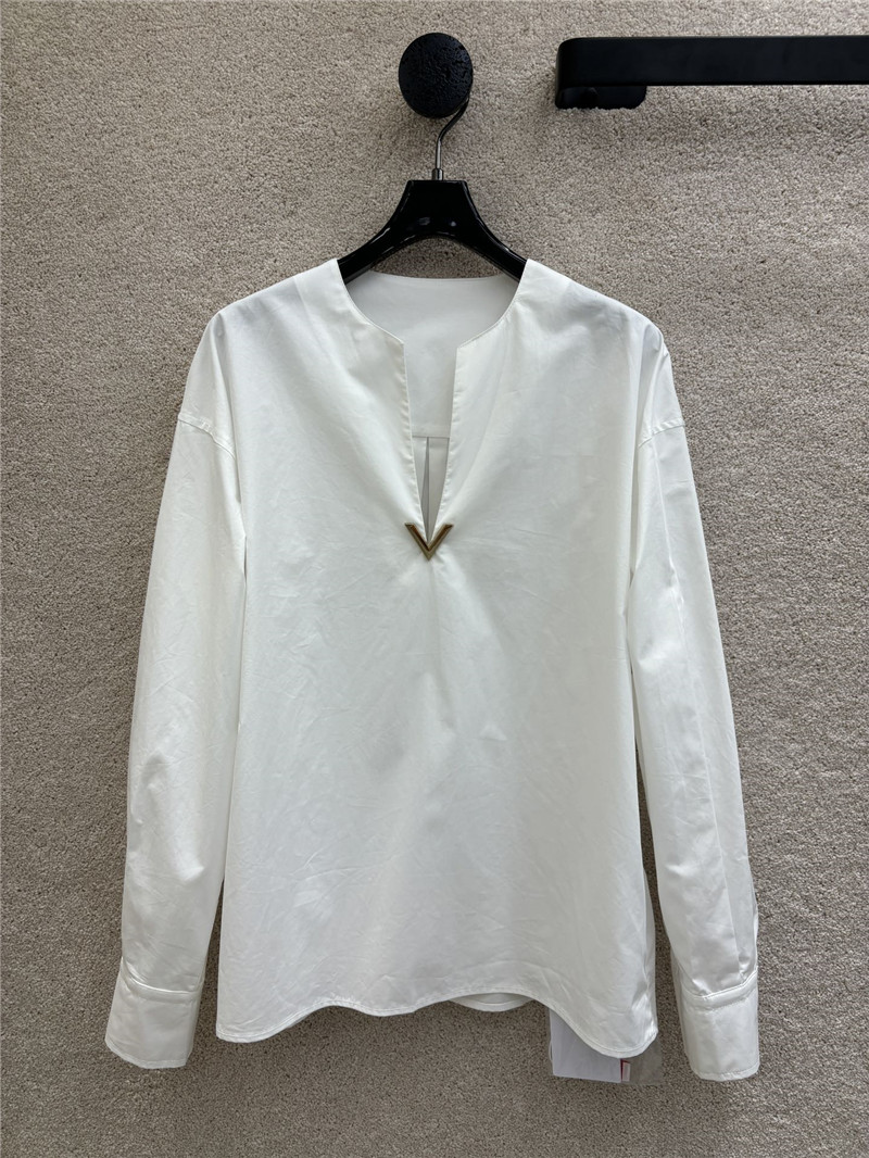 valentino gold V logo shirt replica d&g clothing