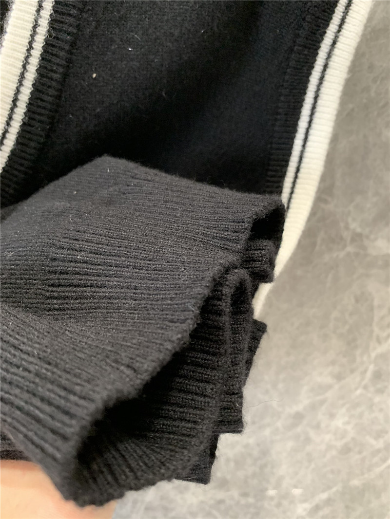 Ce1i*e v-neck knitted vest cheap replica designer clothes