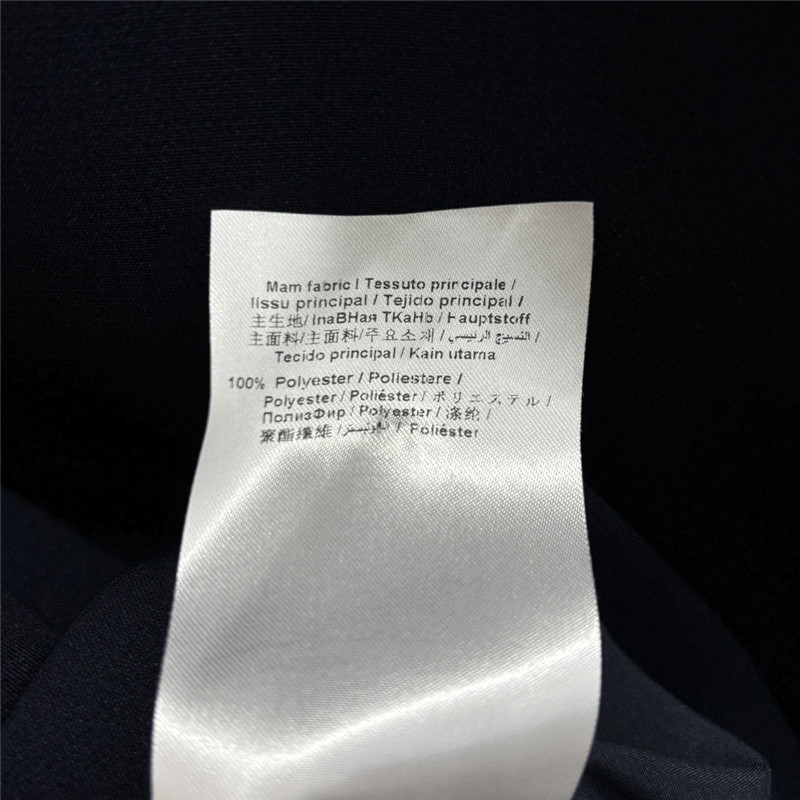 Va1e*ntin0 polo collar navy blue short-sleeved dress replica clothes