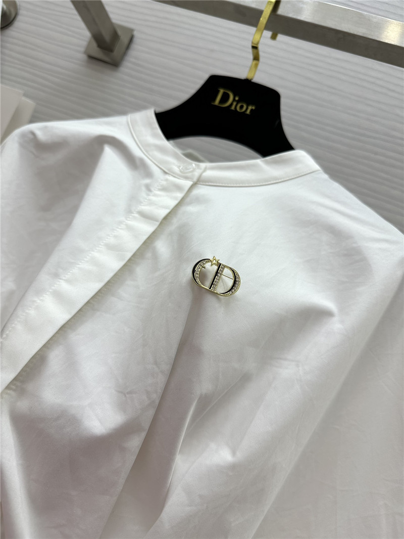 D10r cape shirt cheap designer replica clothes