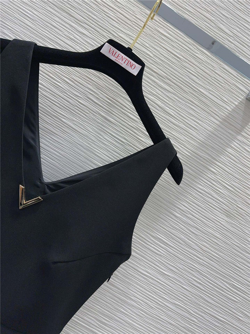 Va1e*ntin0 sundress replica designer clothing websites