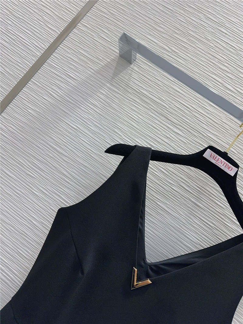 Va1e*ntin0 sundress replica designer clothing websites