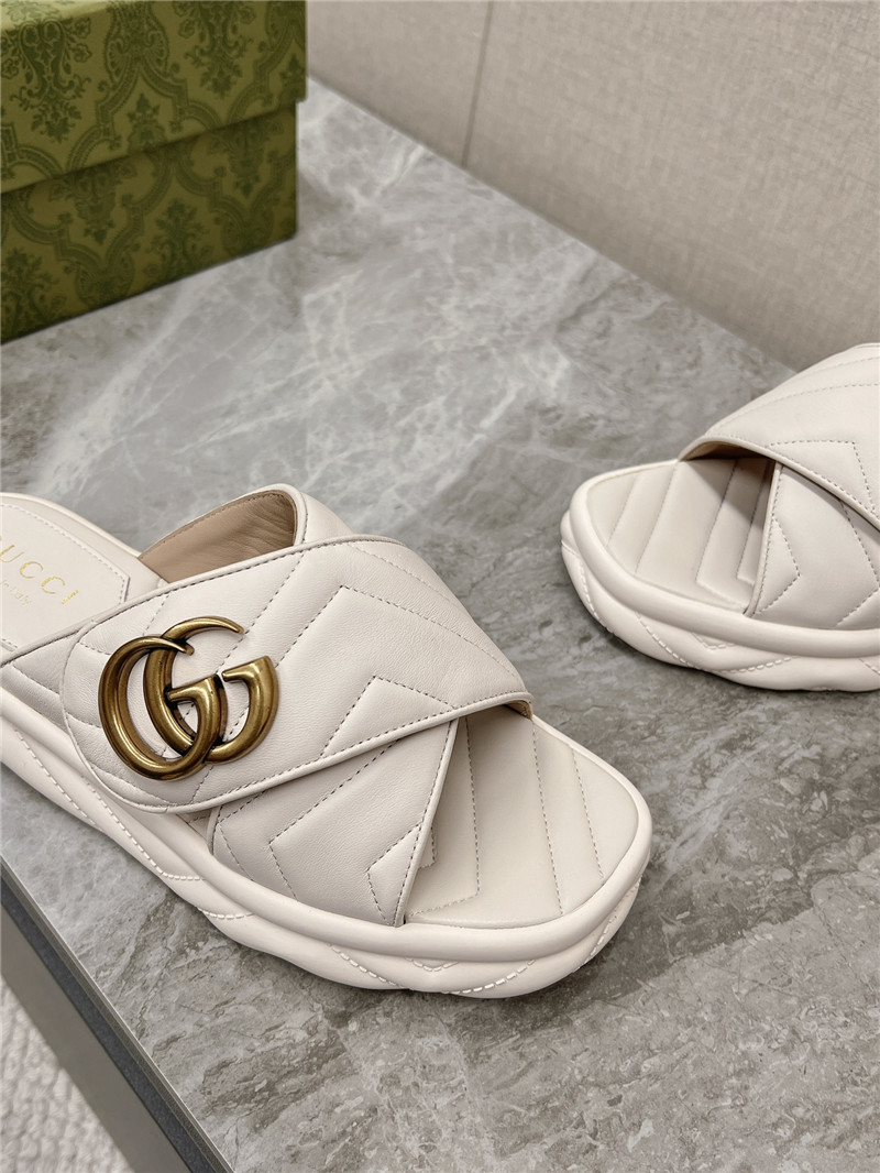 Gvc*1 marmont white slide sandals