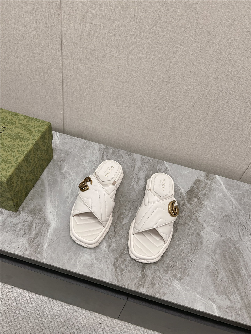 Gvc*1 marmont white slide sandals