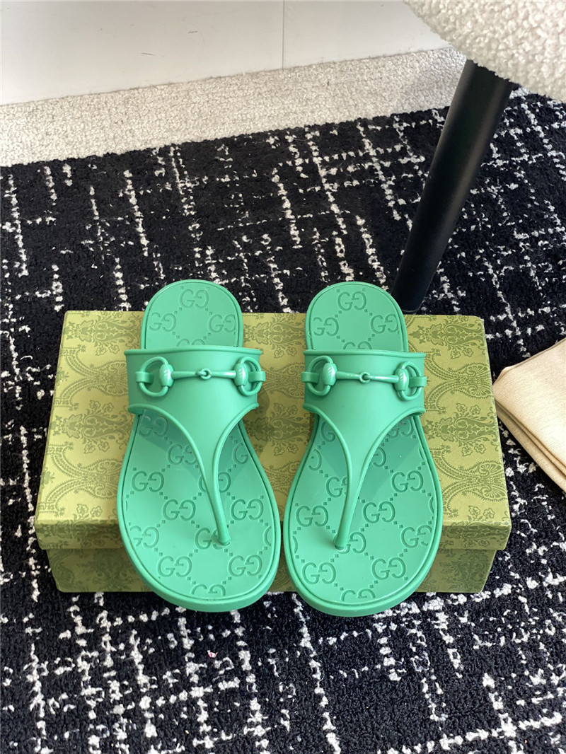 Gvc*1 horsebit thong sandals in green