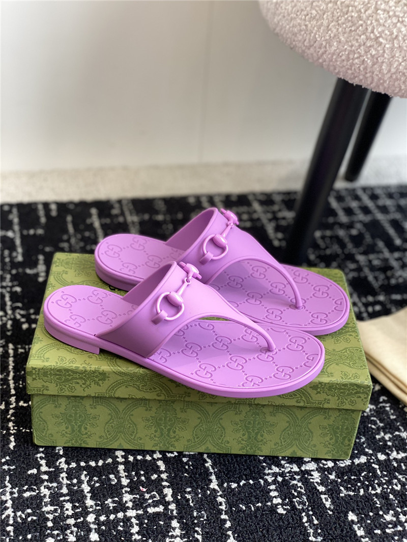 Gucci Horsebit Thong Sandals in Purple