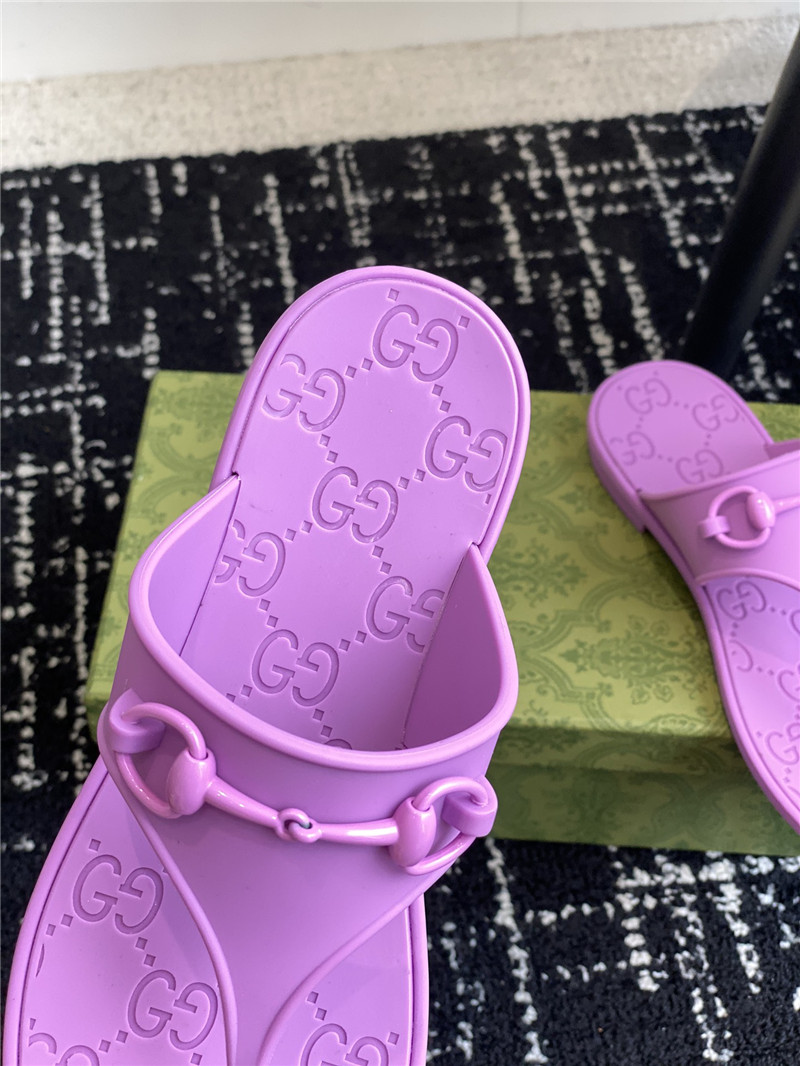 Gvc*1 horsebit thong sandals in purple