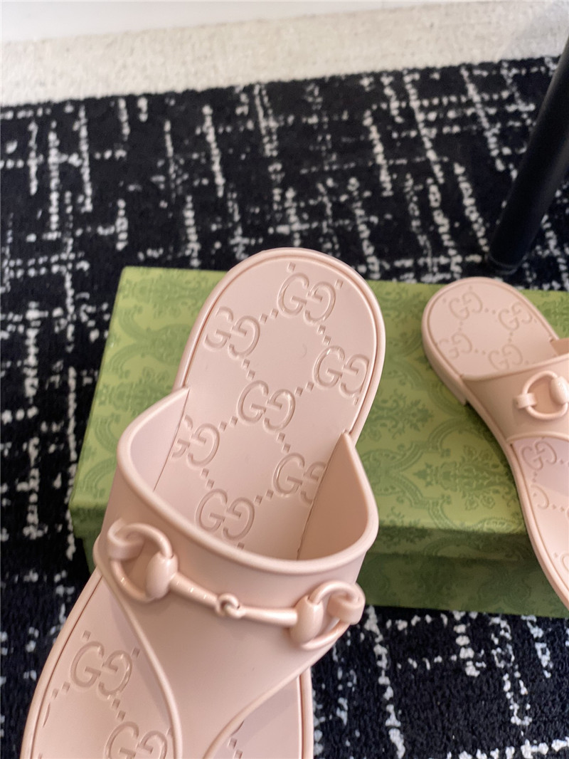 Gvc*1 horsebit thong sandals in beige