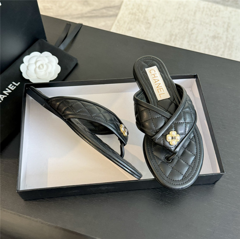 Ch**el tweed black flats flip flop