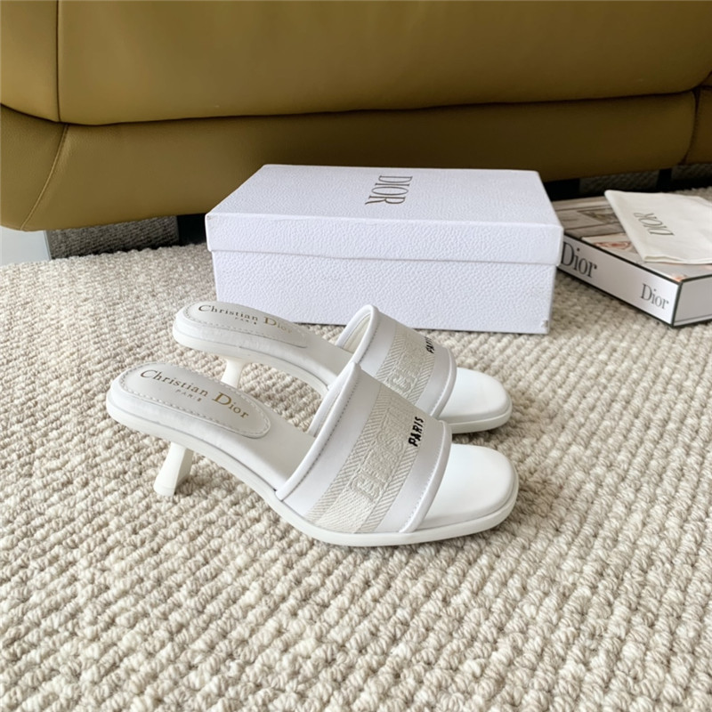 D10r dway heeled slide white