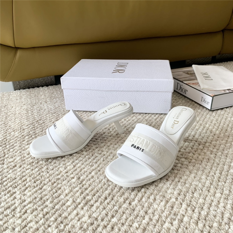 D10r dway heeled slide white