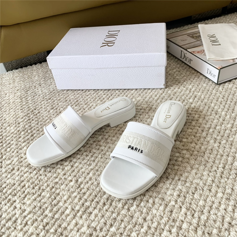 Dior White Calfskin Dway Slide