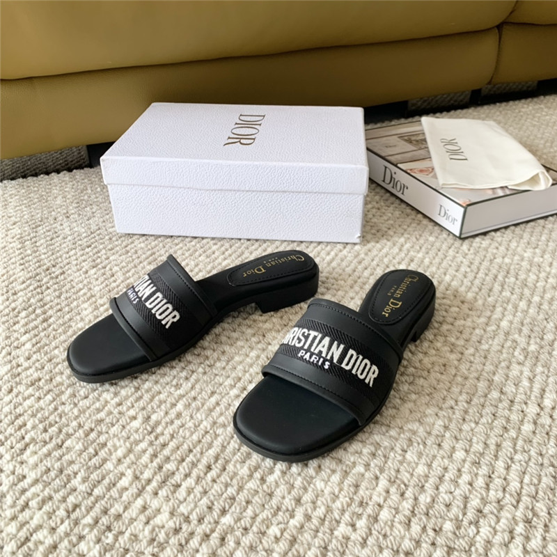 D10r black calfskin dway slide