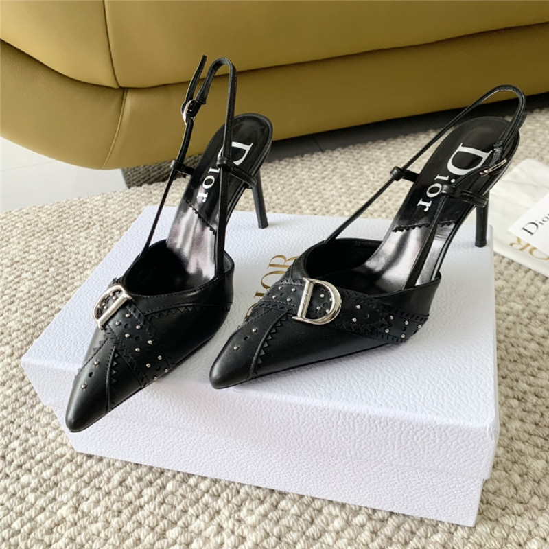 D10r black buckle slingback pumps