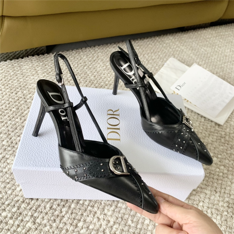 D10r black buckle slingback pumps