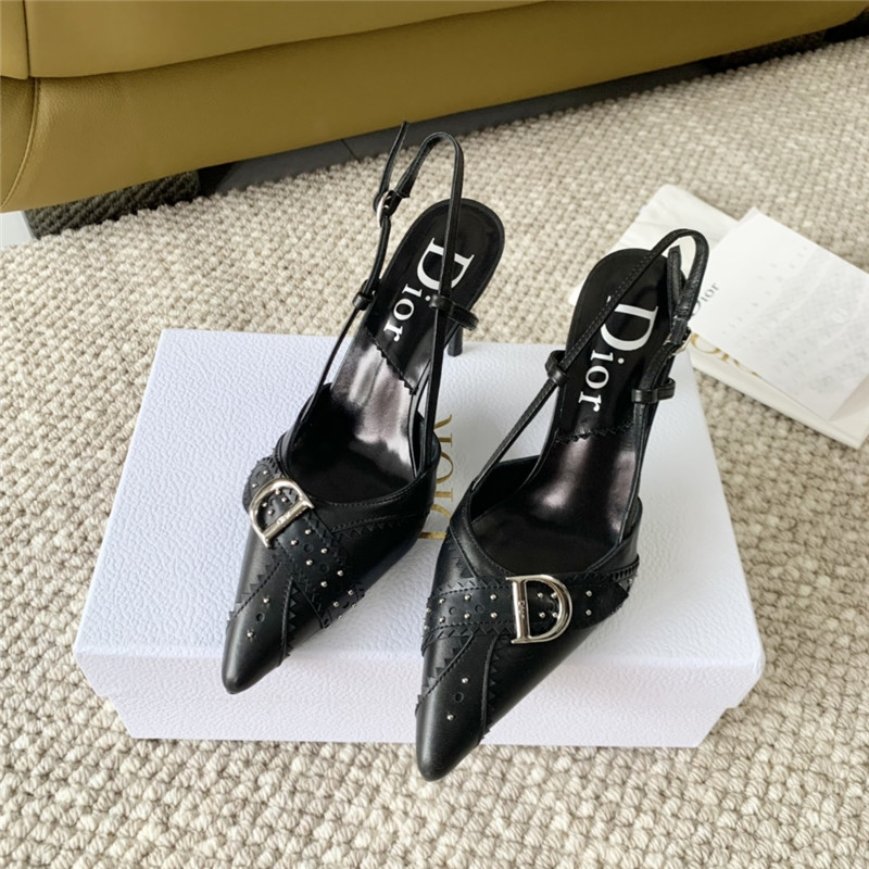 D10r black buckle slingback pumps
