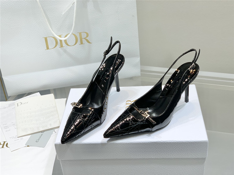 D10r slingback pointed toe pumps black
