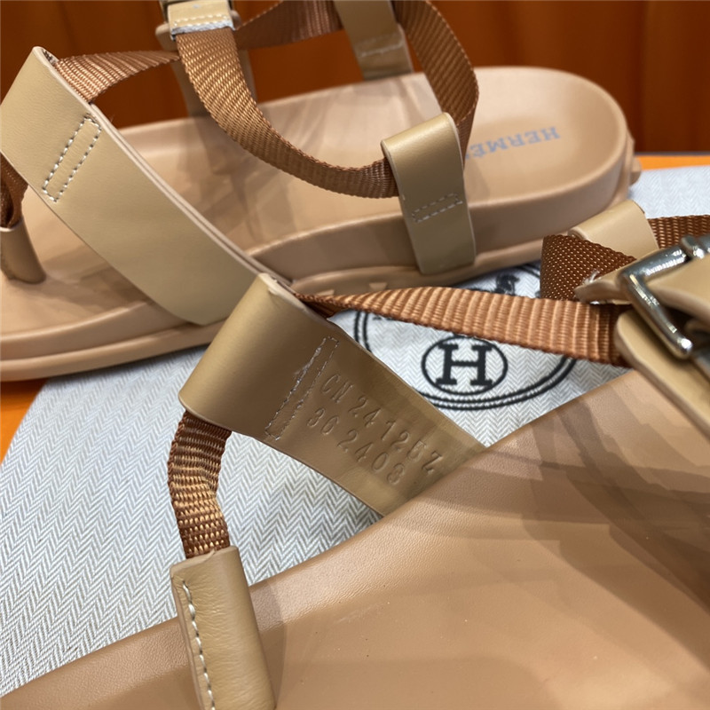 H**me5 inboard sandals beige