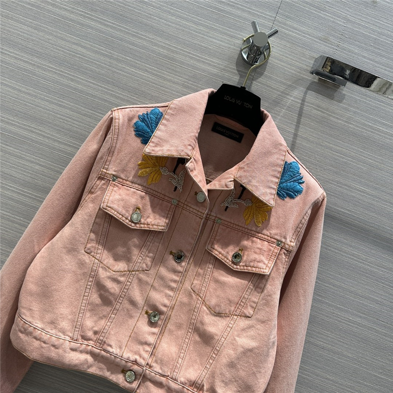 l0vis Vvtt0n embroidered accent light pink denim jacket