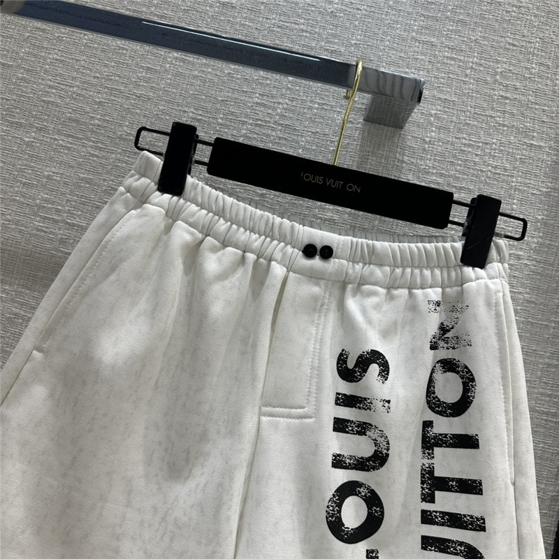 l0vis Vvtt0n lv distressed printed logo sports suit replica clothes