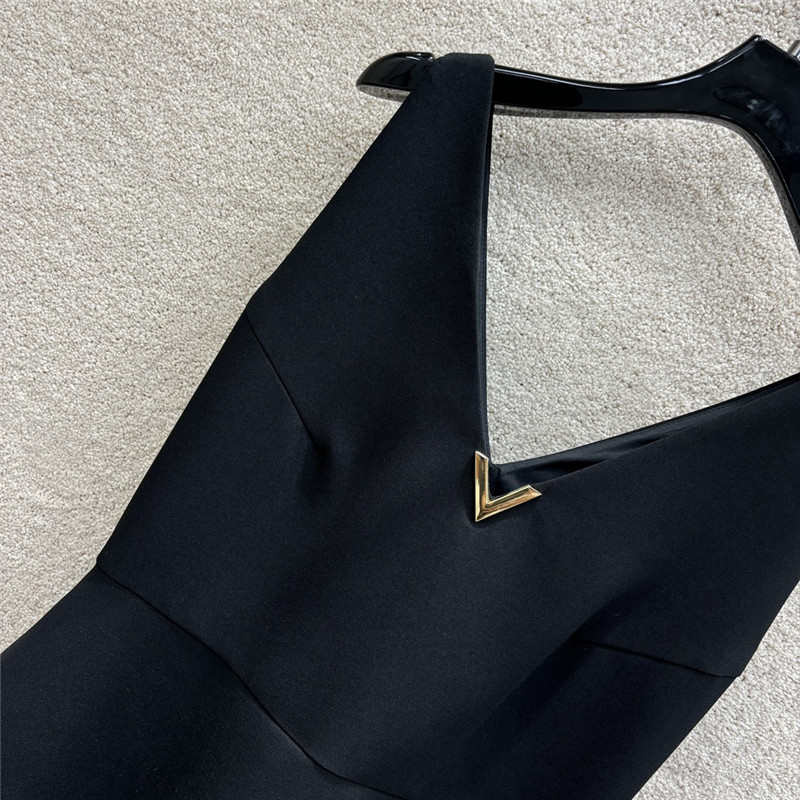 Va1e*ntin0 vest dress replica d&g clothing