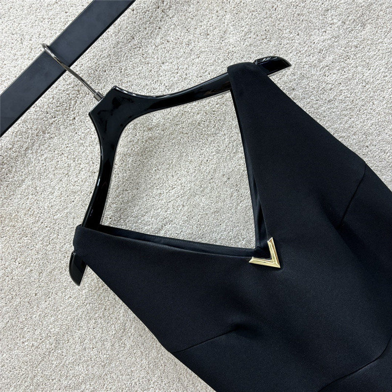 Va1e*ntin0 vest dress replica d&g clothing