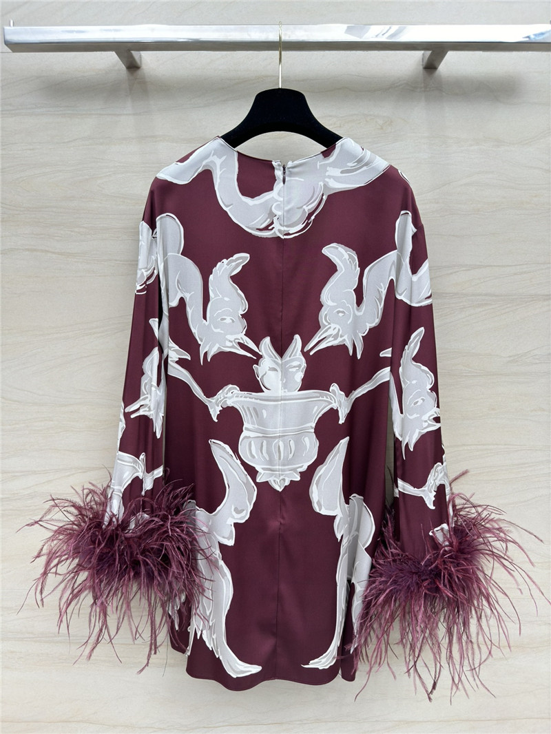 Va1e*ntin0 ostrich feather silk dress replica designer clothes