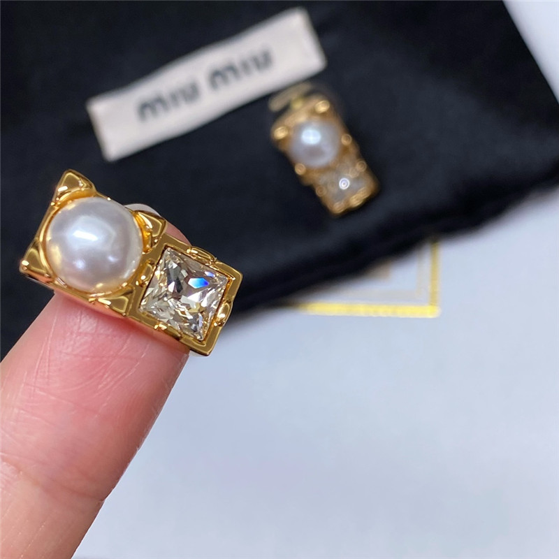 m1um1u pearl D1am0nd earrings