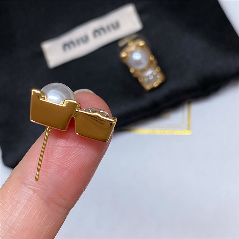 m1um1u pearl D1am0nd earrings