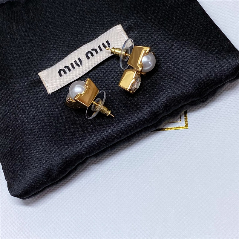 m1um1u pearl D1am0nd earrings